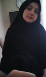 İstek İçerik.. İmam Hatipli Kara Çarşaflı Kıza Sakso Çektiriyor !