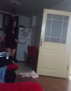 Kıza öyle bir içirmişlerki kıza dokunduklarında ben bildiğiniz kızlardan değilim diyor peki sizce sonuç neyse 7dk