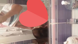 Üniversiteli Yağmur Sevgilisine Bekar Evinde Banyoda Oral Seks Yapıp Yatakta Sikişiyor